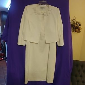 Elegant long sleeve two piece evening dress